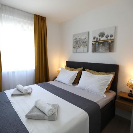 Appartement Rosa Mystica à Trogir Extérieur photo