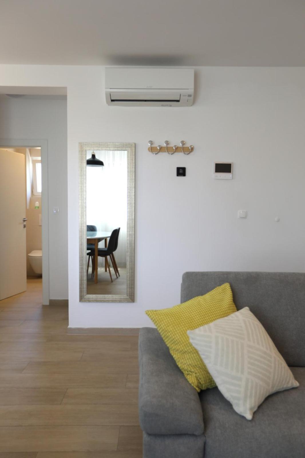 Appartement Rosa Mystica à Trogir Extérieur photo