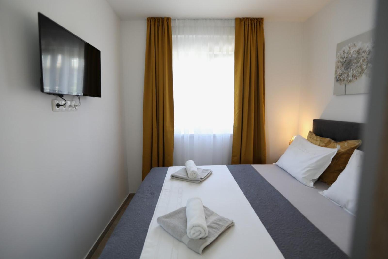 Appartement Rosa Mystica à Trogir Extérieur photo