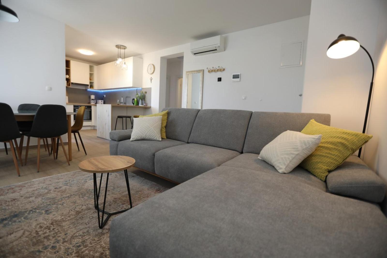 Appartement Rosa Mystica à Trogir Extérieur photo