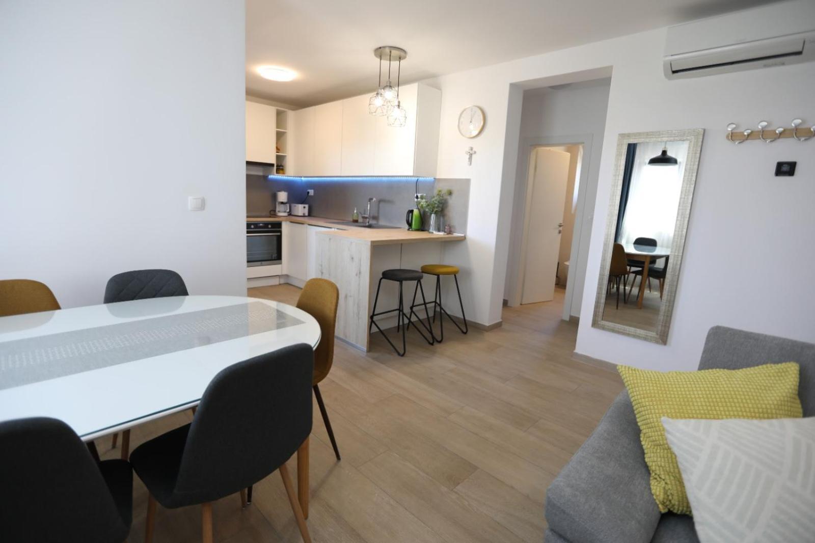 Appartement Rosa Mystica à Trogir Extérieur photo
